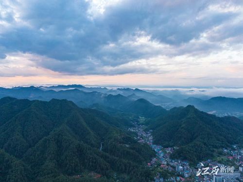 白云生處有好景 全國主流融媒體 云上中國行 活動(dòng)走進(jìn)修水鳳凰網(wǎng)江西 鳳凰網(wǎng)